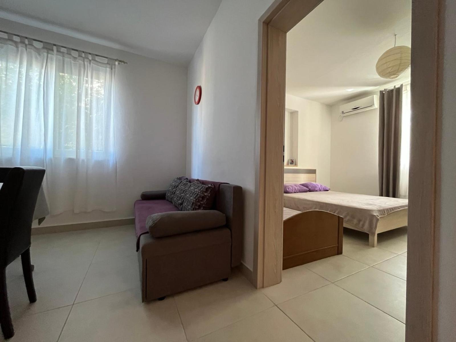 Apartment Patrik Betina  Luaran gambar